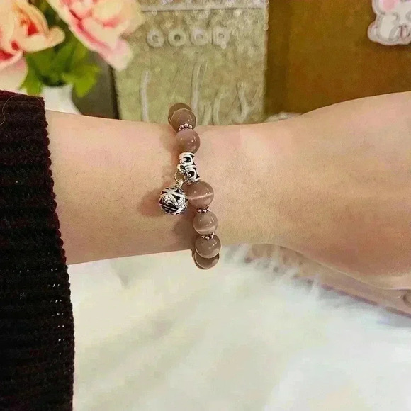 Purple Quartz Handmade Crystal Bracelet - Picture 6 of 9